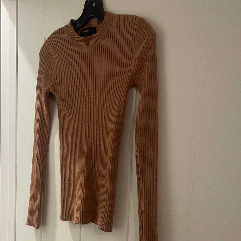 Ribbed long sleeve top